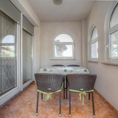 Diconi Apartment Pula Exterior photo